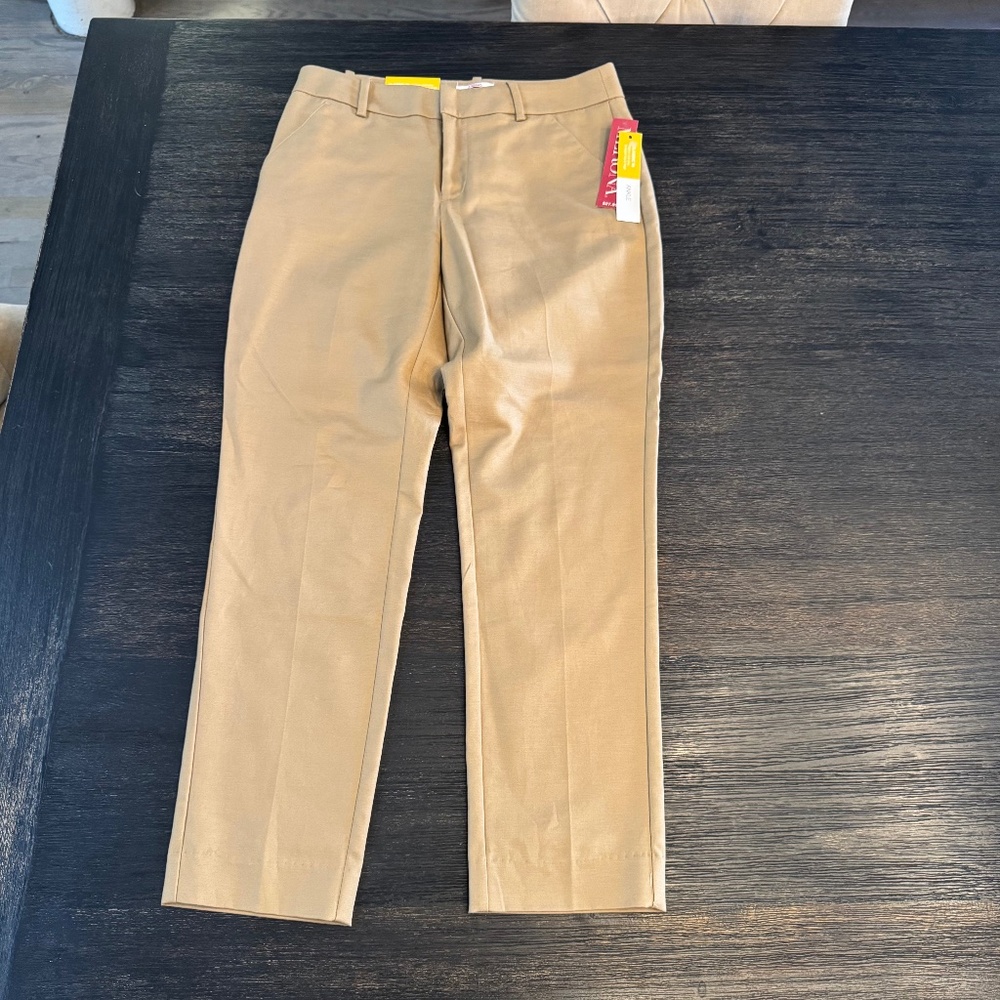 NWT Women’s Merona Classic fit Higher mid-rise ankle  straight hip & thigh pants